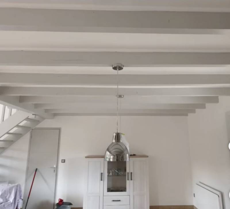 Artisan peintre à Audenge pour repeindre les pièces d'un appartement avec devis offert